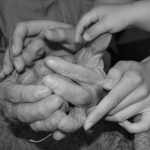 1º PREMIO DEL JURADO y también PREMIO DEL VOTO POPULAR. "DE PADRES A HIJOS Y DE HIJOS A NIETOS" DE ANA MARÍA JULIÁN RUIZ