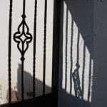 "SOMBRA DE UNA PUERTA NO QUERIDA" DE EVA MARTÍ TORRES